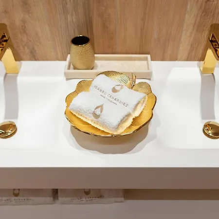 Luxurious By Sebastiana Group