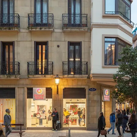 Luxurious By Sebastiana Group *