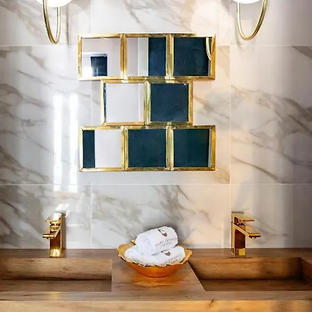 Luxurious By Sebastiana Group Appartement