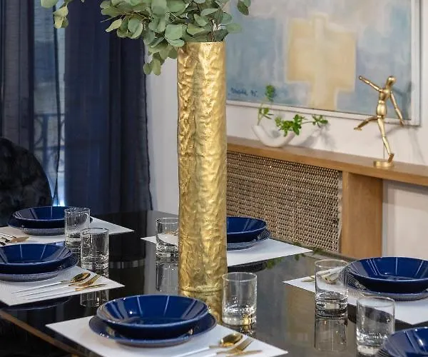 Luxurious By Sebastiana Group 公寓